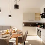 Borgo Felice - Modern + Free Parking Apartamento