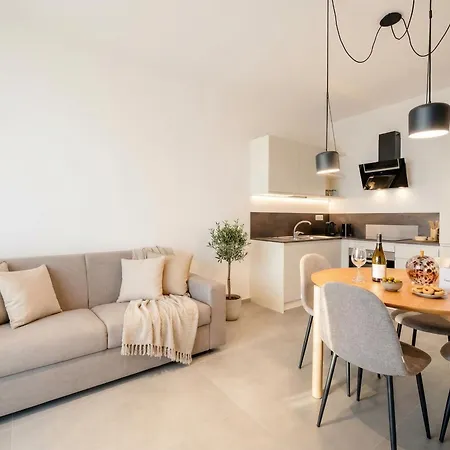 Borgo Felice - Modern + Free Parking *